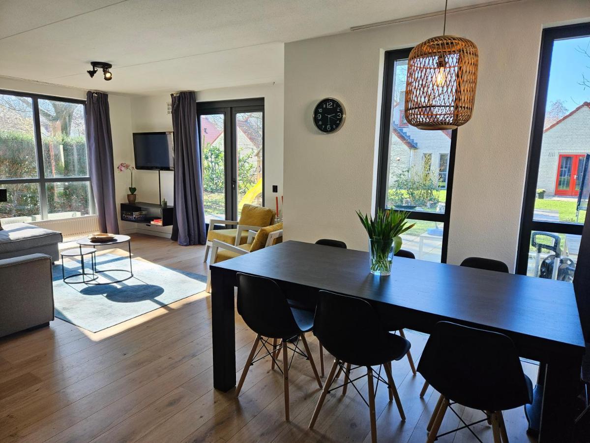 7 Person House With Garden, Firepit, Swimming Lake, Hammock, Child Friendly, In- And Outside Playground, Slide, And Great Coffee Ewijk Extérieur photo